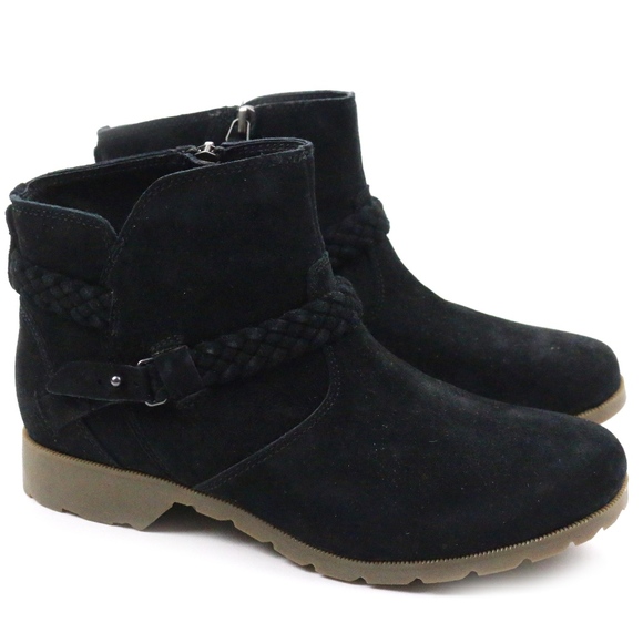 teva waterproof ankle boots